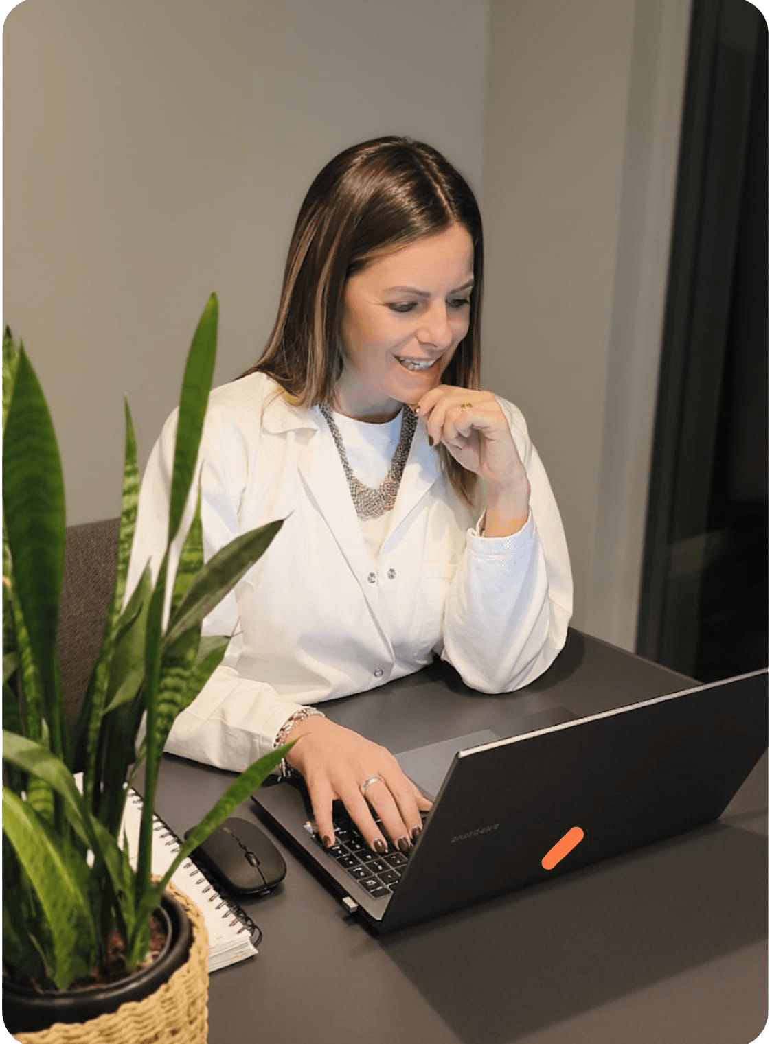 Dott.ssa Cristina Croce al lavoro